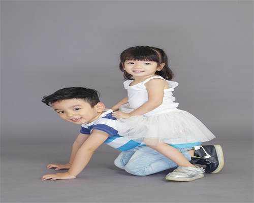 专业正规代怀&代生子中心,第三代试管婴儿全部下来要多少钱？附不同医院报价单
